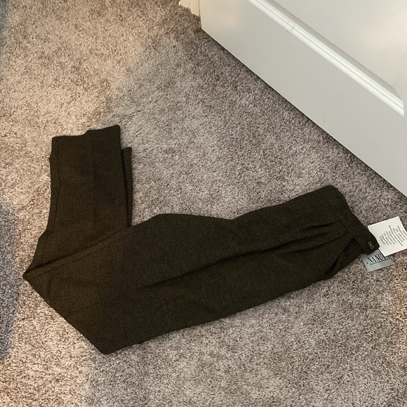 Pants - Picture 8 of 10